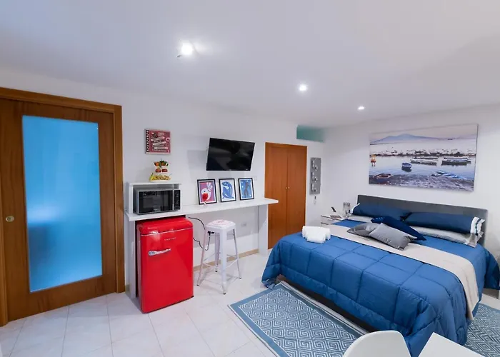 Yes I Know My Room - Magica Napoli