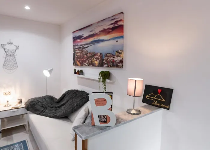 Yes I Know My Room - Magica Napoli