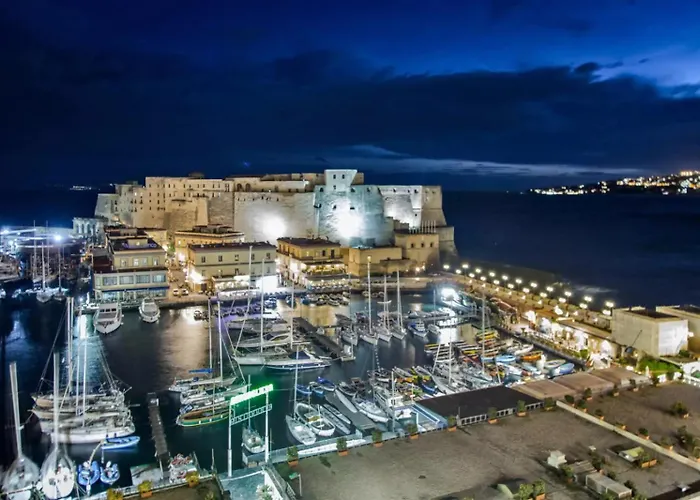 House Piazza Plebiscito by Loveinthetravel Napoli